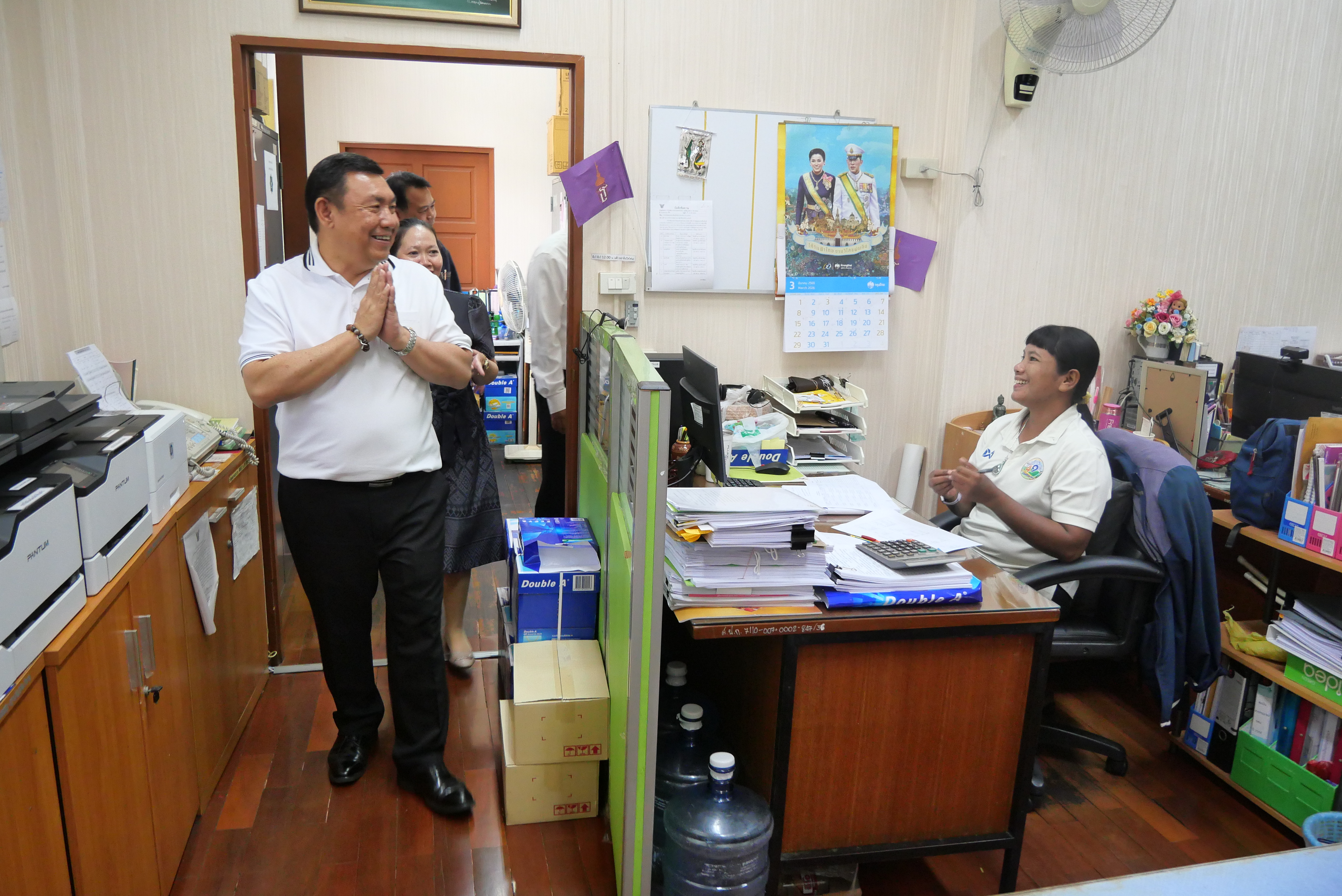 title - เลขาธิการ ส.ป.ก. ตรวจเยี่ยมบุคลากร ส.ป.ก. ถนนราชดำเนินนอก